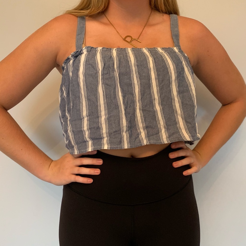 Flowy striped tank!!